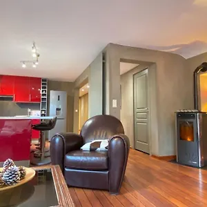 Appartement T4 de 90m2 pour 6P. 3 chambres. Jardin partagé. Wifi. Parking., Cauterets
